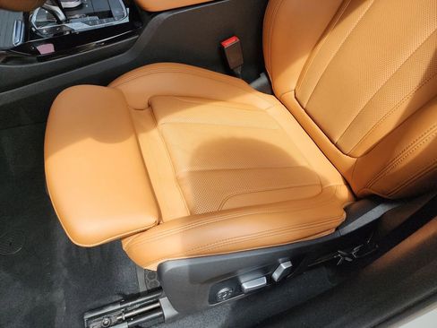 Used 2022 BMW X3 sDrive30i w/ M Sport Package 2 RWD image 17