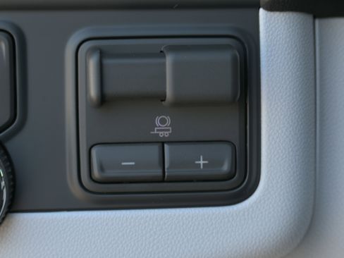 New 2026 Chevrolet Suburban Premier AWD/4WD image 29