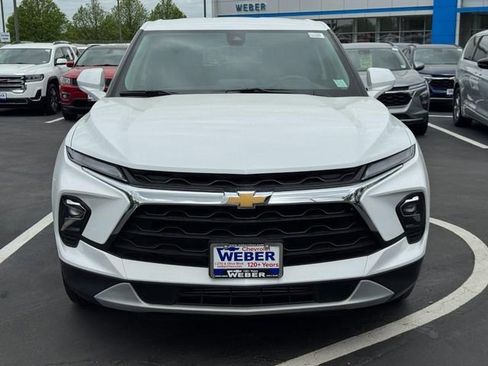 Used 2025 Chevrolet Blazer LT AWD/4WD image 9