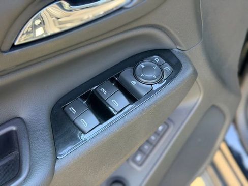 Certified 2022 Chevrolet Equinox Premier image 20