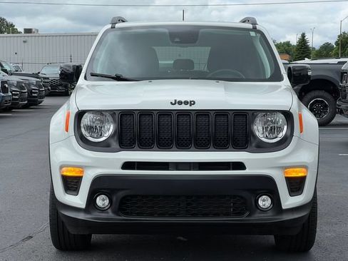 Used 2023 Jeep Renegade Altitude w/ Convenience Group I AWD/4WD image 39