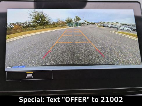 Used 2023 Chevrolet Bolt EUV LT image 23