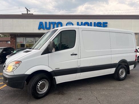 Used 2012 Mercedes-Benz Sprinter 2500 w/ Premium Pkg image 8