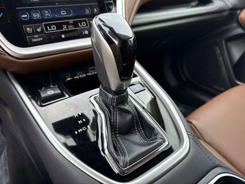 Used 2023 Subaru Outback Touring XT image 35