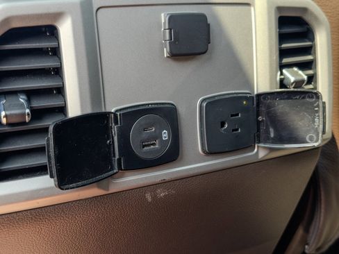 Used 2022 Ford F350 King Ranch w/ King Ranch Ultimate Package image 23