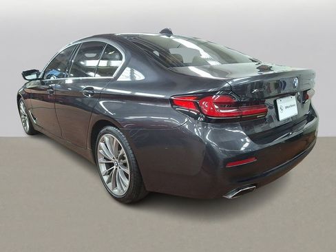 Certified 2022 BMW 530i xDrive w/ Convenience Package image 5