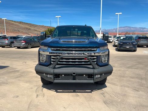 Used 2022 Chevrolet Silverado 3500 LTZ w/ LTZ Plus Package image 9