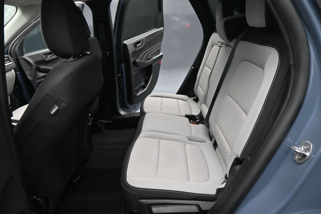 Certified 2024 Ford Escape Active FWD image 19