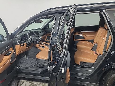 Used 2023 Kia Telluride EX X-Line image 17