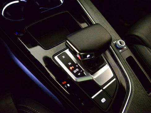 Certified 2023 Audi A4 2.0T Premium w/ Convenience Package image 15