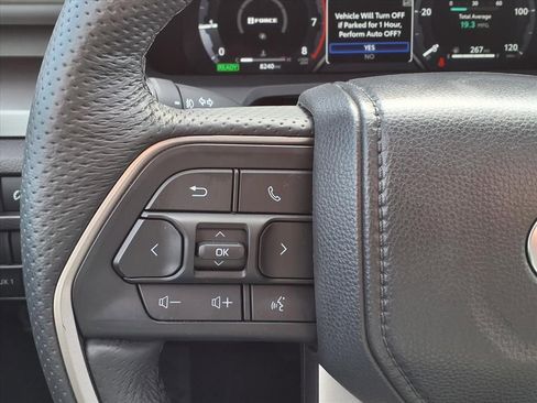 Used 2025 Toyota Tacoma TRD Off-Road image 22