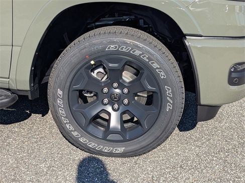 New 2026 RAM 1500 4x4 Crew Cab image 11