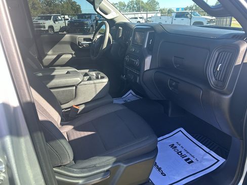 Used 2022 Chevrolet Silverado 1500 Custom image 14