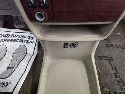 Used 2013 Toyota Sienna XLE FWD image 21