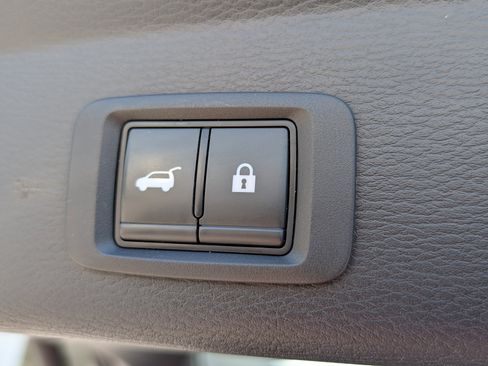 Used 2023 Mitsubishi Outlander SE image 14