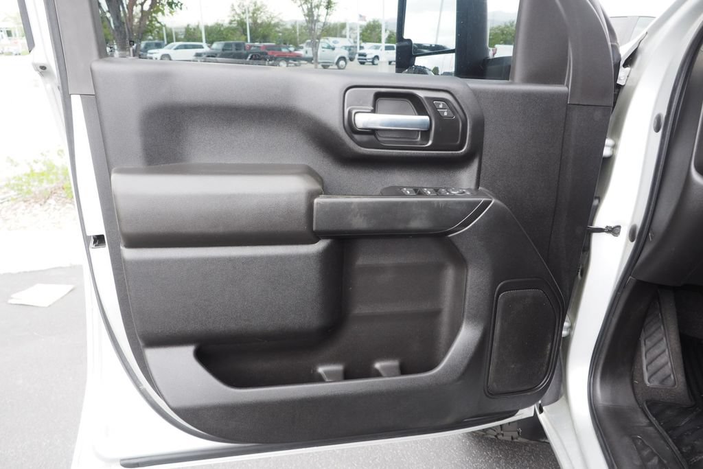 Used 2021 Chevrolet Silverado 2500 Custom w/ Custom Value Package AWD/4WD image 14