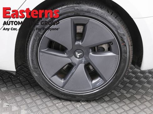 Used 2023 Tesla Model 3 Standard Range RWD image 27