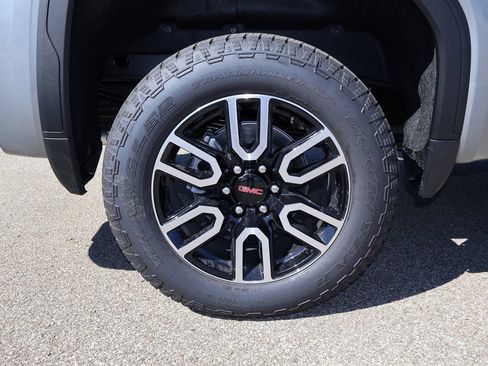 New 2026 GMC Sierra 1500 AT4 w/ AT4 Premium Package image 32