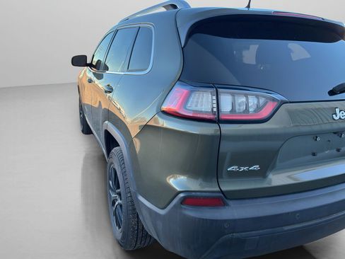 Used 2021 Jeep Cherokee Latitude Plus image 8