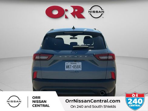 Used 2025 Ford Escape ST-Line FWD image 6