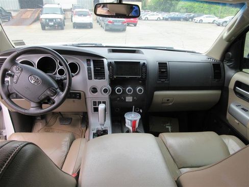 Used 2008 Toyota Sequoia Limited AWD/4WD image 6