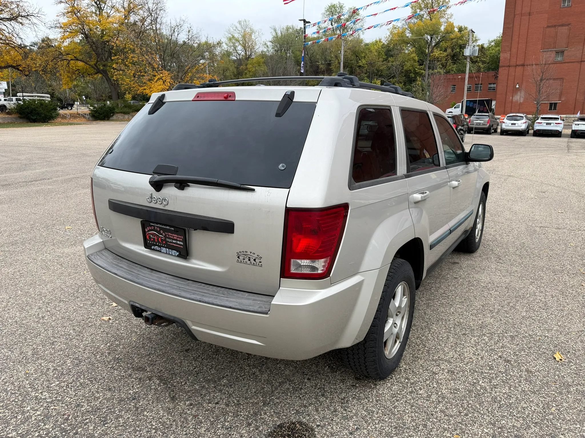 Used 2008 Jeep Grand Cherokee Laredo w/ Sun/Sound Group AWD/4WD image 6