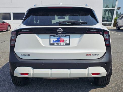 Certified 2025 Nissan Kicks SR AWD/4WD image 4