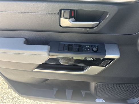 Used 2022 Toyota Tundra Limited image 13