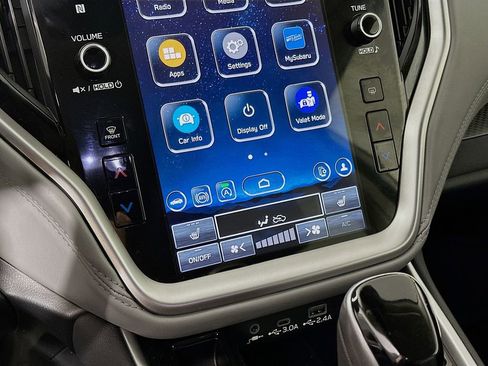 Used 2025 Subaru Outback Premium w/ Popular Package #1A image 21