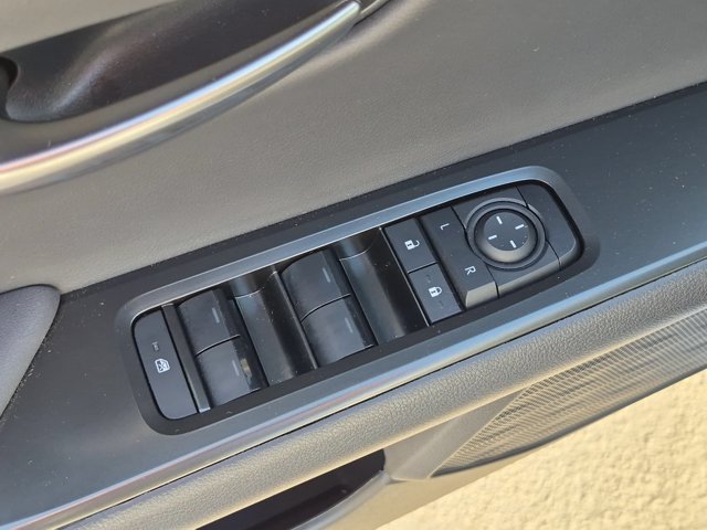 Used 2025 Lexus UX 300h FWD w/ Accessory Package (Z2) image 15