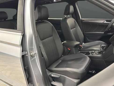 Used 2024 Volkswagen Tiguan SE R-Line AWD/4WD image 24