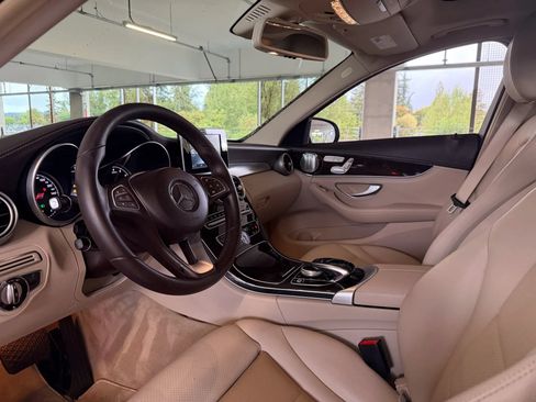 Used 2015 Mercedes-Benz C 300 4MATIC Sedan w/ Premium 1 Package image 17