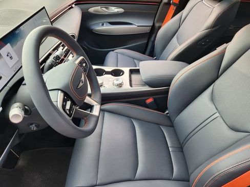 New 2026 Genesis GV70 2.5T Sport Prestige AWD/4WD image 9