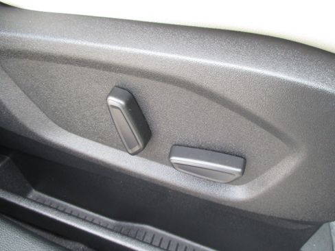 Used 2024 Ford Edge Titanium w/ Equipment Group 301A AWD/4WD image 43