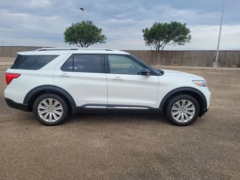 Used 2020 Ford Explorer Limited w/ Class III Trailer Tow Package AWD/4WD image 5