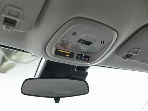 Used 2024 Chevrolet Trax LT FWD image 26