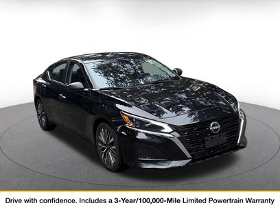 Used 2025 Nissan Altima 2.5 SV