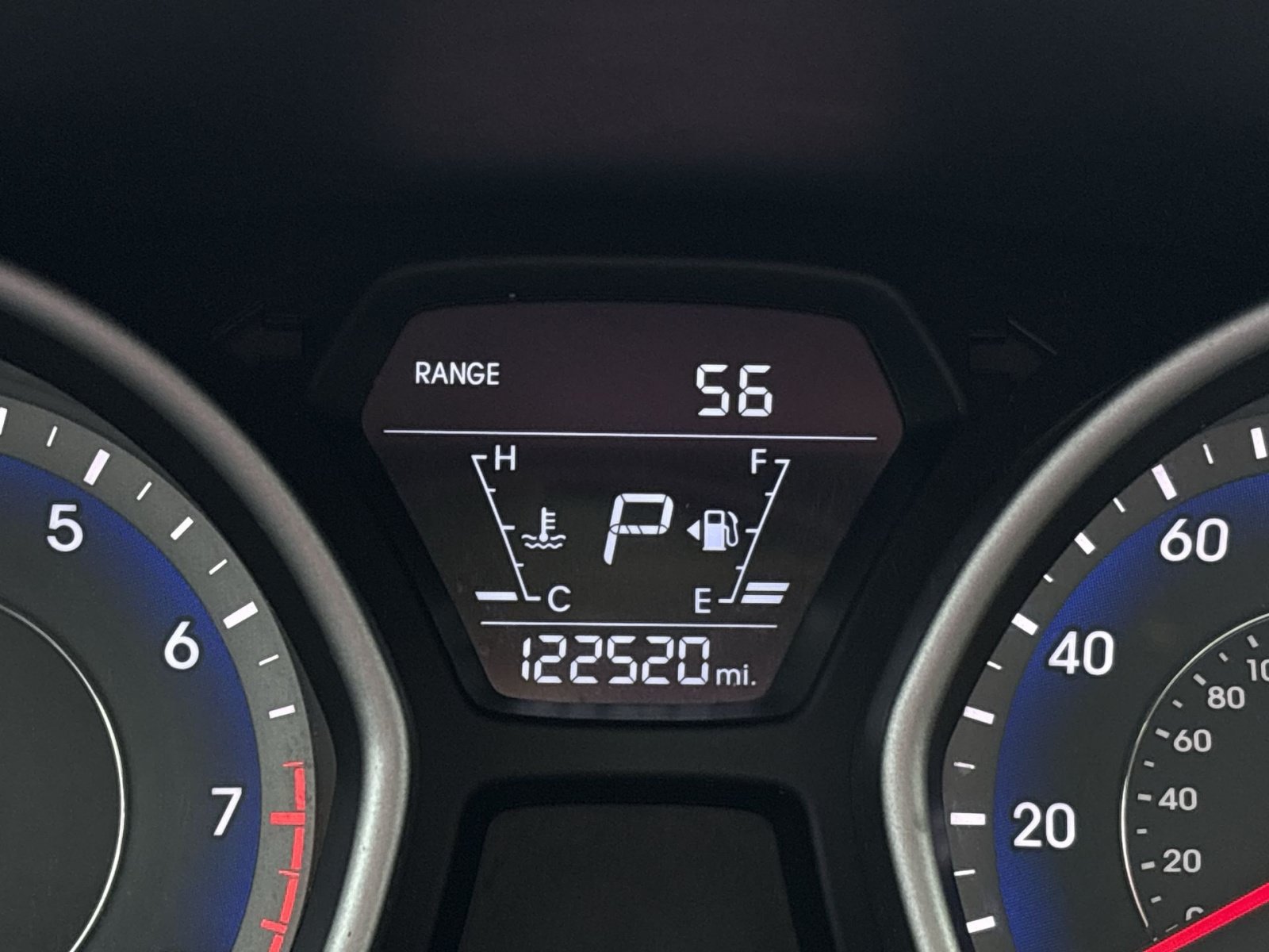 Used 2015 Hyundai Elantra Limited w/ Option Group 05 FWD image 17