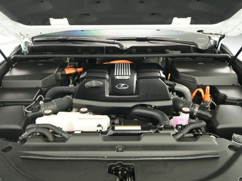 Used 2025 Lexus LX 700h F Sport image 72