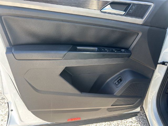 Used 2019 Volkswagen Atlas SE w/ Towing Package FWD image 10