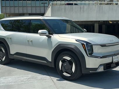 New 2026 Kia EV9 Wind