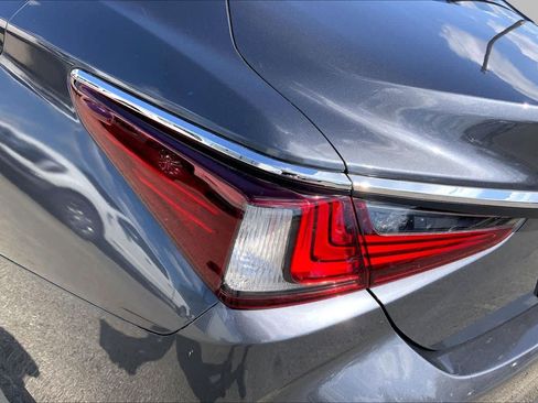 Used 2025 Lexus ES 350 w/ Premium Package FWD image 28