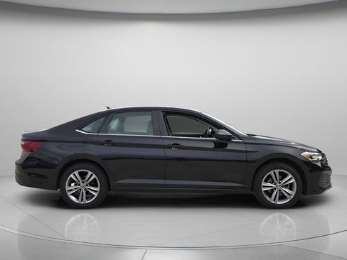 Used 2023 Volkswagen Jetta SE FWD image 7