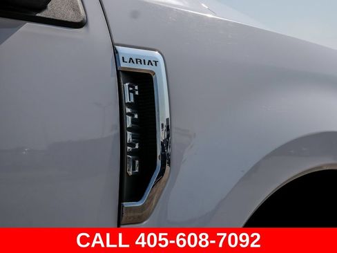 Used 2018 Ford F250 Lariat w/ Lariat Value Package AWD/4WD image 11
