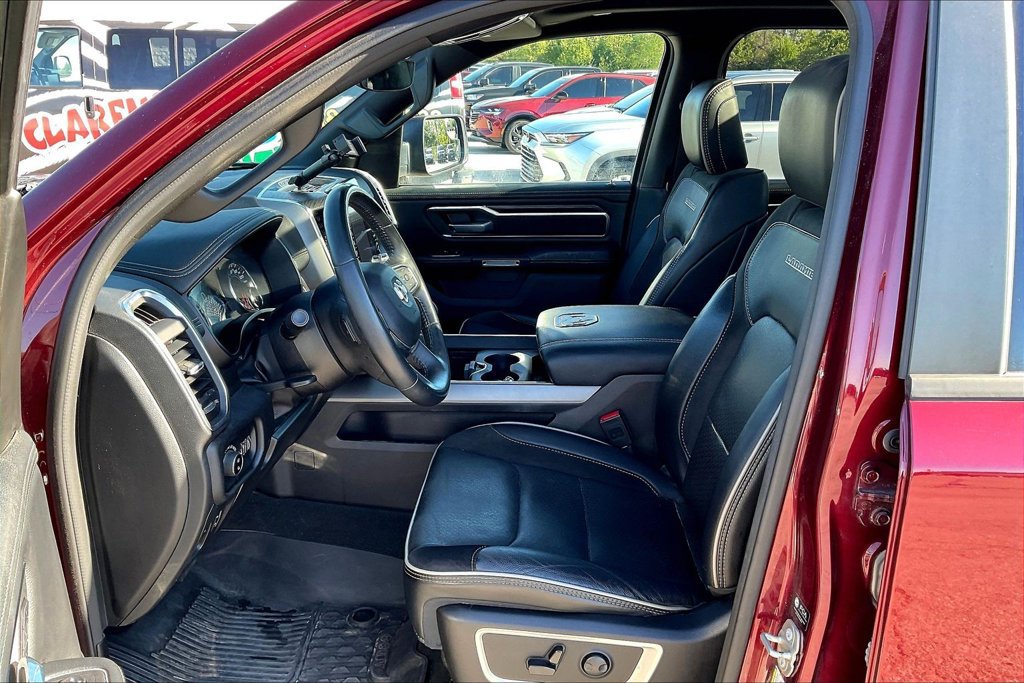 Used 2024 RAM 1500 Laramie AWD/4WD image 21