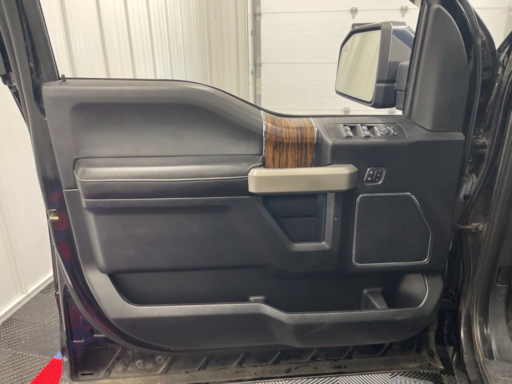 Used 2018 Ford F150 Lariat w/ Equipment Group 502A Luxury AWD/4WD image 11