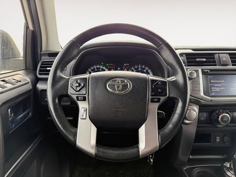 Used 2018 Toyota 4Runner SR5 image 14