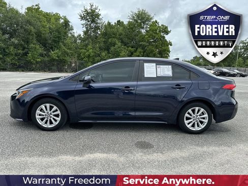 Used 2024 Toyota Corolla LE w/ LE Convenience Package FWD image 4