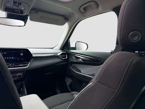 Used 2024 Chevrolet TrailBlazer LT w/ Convenience Package image 22