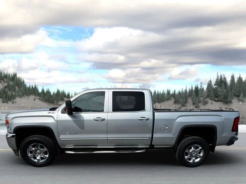 Used 2015 GMC Sierra 2500 SLE w/ SLE Preferred Package image 6